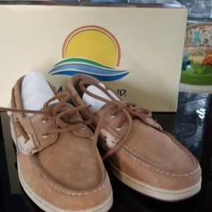 NWT Maui Island sperry style shoe